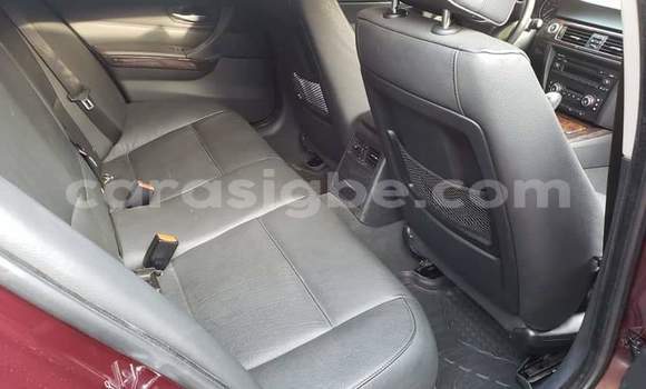 Acheter Occasion Voiture BMW 328i Rouge à Lomé, Maritime Acheter Occasion Voiture BMW 328i Rouge à Lomé, Maritime