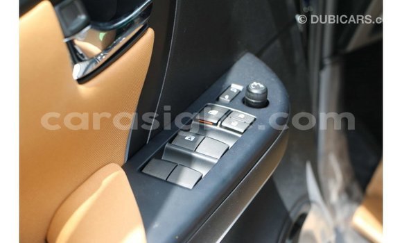 Acheter Import Voiture Toyota Fortuner Noir à Import - Dubai, Togo Acheter Import Voiture Toyota Fortuner Noir à Import - Dubai, Togo