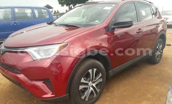 Acheter Occasion Voiture Toyota RAV4 Rouge à Lomé, Togo Acheter Occasion Voiture Toyota RAV4 Rouge à Lomé, Togo