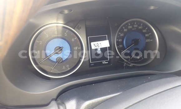 Acheter Occasion Voiture Toyota Hilux Blanc à Lomé, Togo Acheter Occasion Voiture Toyota Hilux Blanc à Lomé, Togo