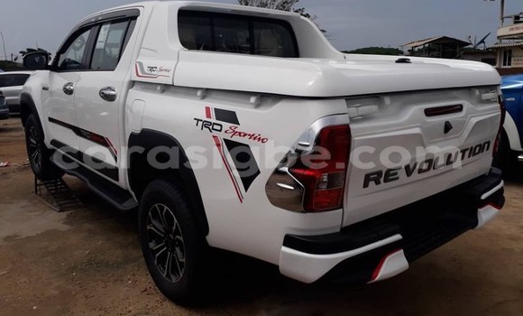Acheter Occasion Voiture Toyota Hilux Blanc à Lomé, Togo Acheter Occasion Voiture Toyota Hilux Blanc à Lomé, Togo