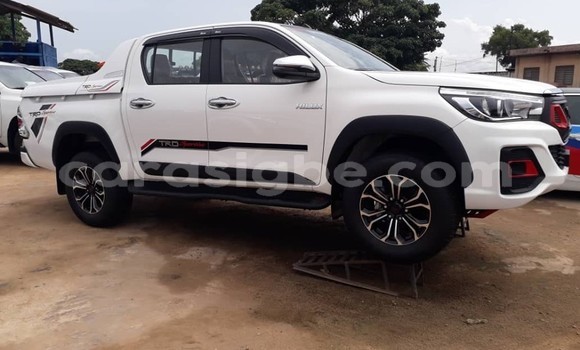 Acheter Occasion Voiture Toyota Hilux Blanc à Lomé, Togo Acheter Occasion Voiture Toyota Hilux Blanc à Lomé, Togo