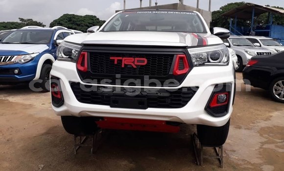 Acheter Occasion Voiture Toyota Hilux Blanc à Lomé, Togo Acheter Occasion Voiture Toyota Hilux Blanc à Lomé, Togo
