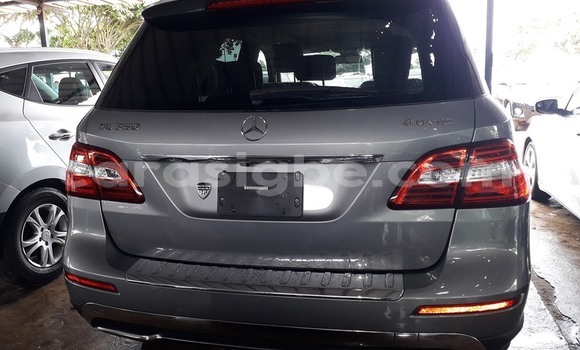 Acheter Occasion Voiture Mercedes‒Benz ML–Class Autre à Lomé, Togo Acheter Occasion Voiture Mercedes‒Benz ML–Class Autre à Lomé, Togo