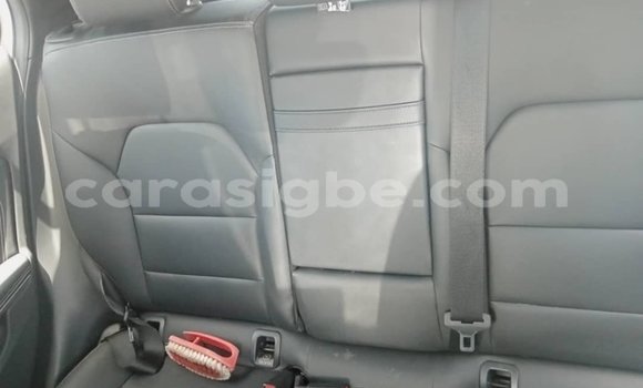 Acheter Occasion Voiture Mercedes‒Benz GLA-klasse Blanc à Lomé, Togo Acheter Occasion Voiture Mercedes‒Benz GLA-klasse Blanc à Lomé, Togo