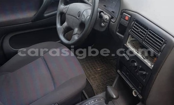 Acheter Occasion Voiture Volkswagen Polo Rouge à Lomé, Togo Acheter Occasion Voiture Volkswagen Polo Rouge à Lomé, Togo