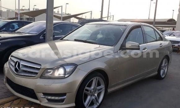 Buy Used Mercedes‒Benz C–Class Beige Car in Lome in Togo Buy Used Mercedes‒Benz C–Class Beige Car in Lome in Togo
