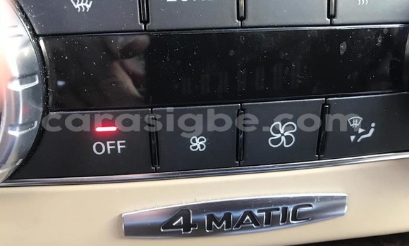 Acheter Occasion Voiture Mercedes‒Benz C–Class Noir à Lomé, Togo Acheter Occasion Voiture Mercedes‒Benz C–Class Noir à Lomé, Togo