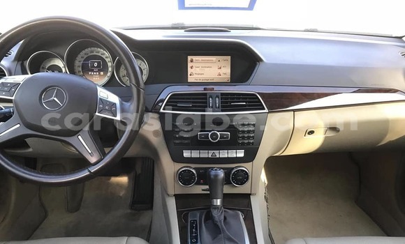 Acheter Occasion Voiture Mercedes‒Benz C–Class Noir à Lomé, Togo Acheter Occasion Voiture Mercedes‒Benz C–Class Noir à Lomé, Togo
