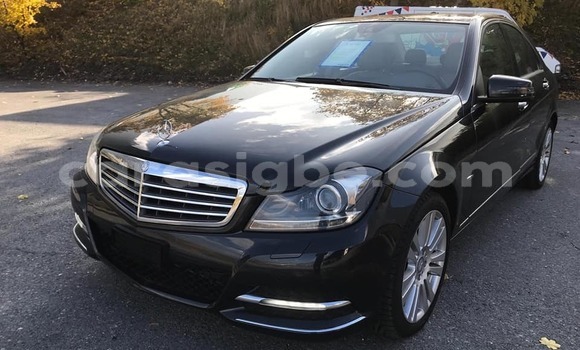 Acheter Occasion Voiture Mercedes‒Benz C–Class Noir à Lomé, Togo Acheter Occasion Voiture Mercedes‒Benz C–Class Noir à Lomé, Togo