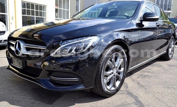 Buy Used Mercedes‒Benz C–Class Black Car in Lome in Togo Buy Used Mercedes‒Benz C–Class Black Car in Lome in Togo