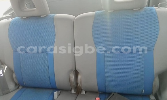 Acheter Occasion Voiture Toyota RAV4 Bleu à Lomé, Togo Acheter Occasion Voiture Toyota RAV4 Bleu à Lomé, Togo