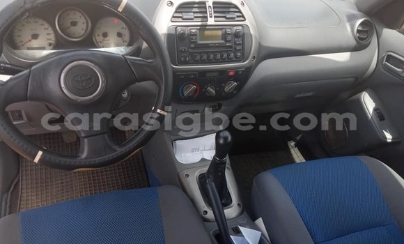 Acheter Occasion Voiture Toyota RAV4 Bleu à Lomé, Togo Acheter Occasion Voiture Toyota RAV4 Bleu à Lomé, Togo