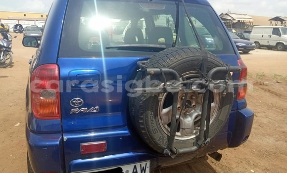 Acheter Occasion Voiture Toyota RAV4 Bleu à Lomé, Togo Acheter Occasion Voiture Toyota RAV4 Bleu à Lomé, Togo