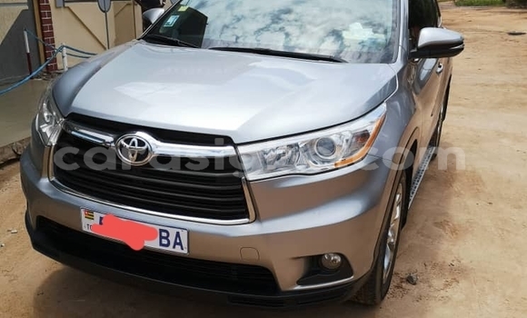 Acheter Occasion Voiture Toyota Highlander Marron à Lomé, Togo Acheter Occasion Voiture Toyota Highlander Marron à Lomé, Togo