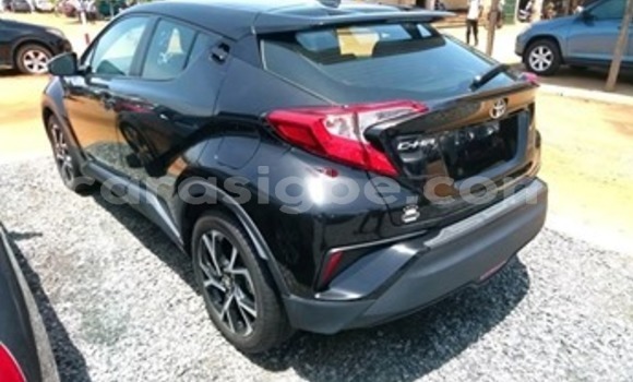 Acheter Occasion Voiture Toyota C-HR Noir à Lomé, Togo Acheter Occasion Voiture Toyota C-HR Noir à Lomé, Togo