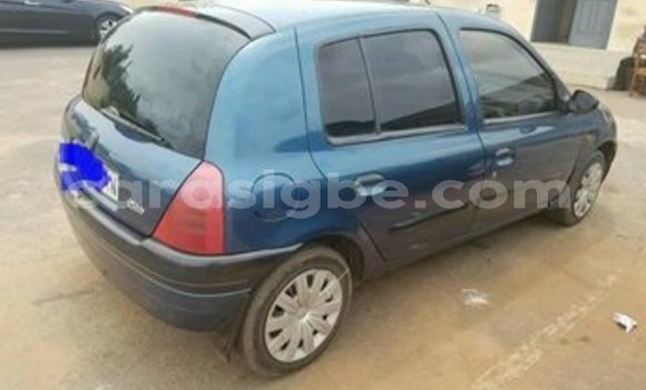 Acheter Occasion Voiture Renault Clio Bleu à Lomé, Togo Acheter Occasion Voiture Renault Clio Bleu à Lomé, Togo