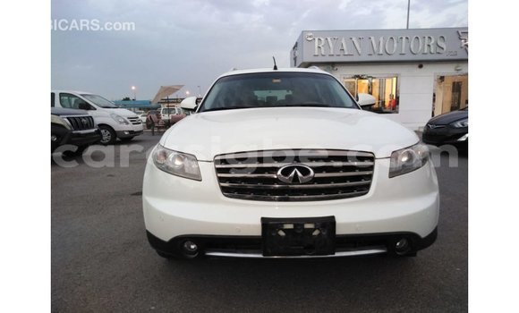 Acheter Import Voiture Infiniti FX Blanc à Import - Dubai, Togo Acheter Import Voiture Infiniti FX Blanc à Import - Dubai, Togo