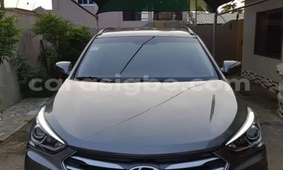 Acheter Occasion Voiture Hyundai Santa Fe Gris à Lomé, Togo Acheter Occasion Voiture Hyundai Santa Fe Gris à Lomé, Togo