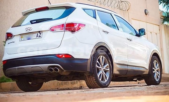 Buy Used Hyundai Santa Fe White Car in Lome in Togo Buy Used Hyundai Santa Fe White Car in Lome in Togo