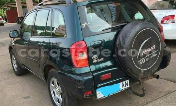 Acheter Occasion Voiture Toyota RAV4 Vert à Lomé, Togo Acheter Occasion Voiture Toyota RAV4 Vert à Lomé, Togo