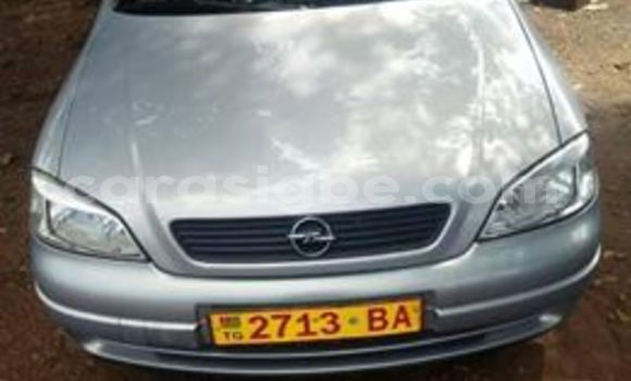 Acheter Occasion Voiture Opel Astra Gris à Lomé, Togo Acheter Occasion Voiture Opel Astra Gris à Lomé, Togo
