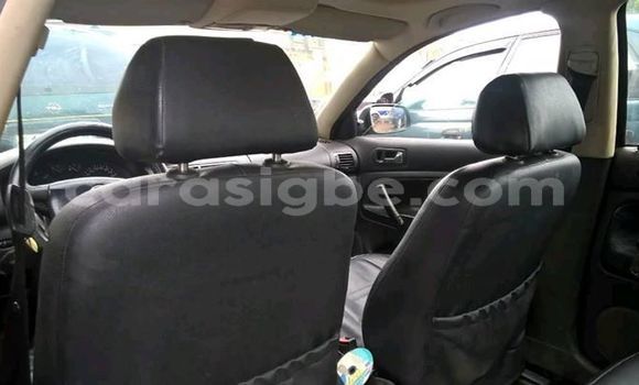 Buy Used Volkswagen Passat Green Car in Lome in Togo Buy Used Volkswagen Passat Green Car in Lome in Togo