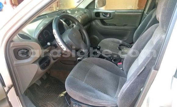 Buy Used Hyundai Santa Fe Silver Car in Lome in Togo Buy Used Hyundai Santa Fe Silver Car in Lome in Togo