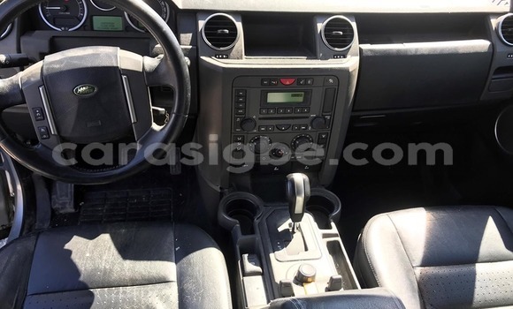 Acheter Occasion Voiture Land Rover Discovery Gris à Lomé, Togo Acheter Occasion Voiture Land Rover Discovery Gris à Lomé, Togo