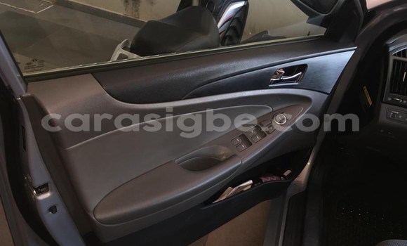 Acheter Occasion Voiture Hyundai Sonata Gris à Lomé, Togo Acheter Occasion Voiture Hyundai Sonata Gris à Lomé, Togo