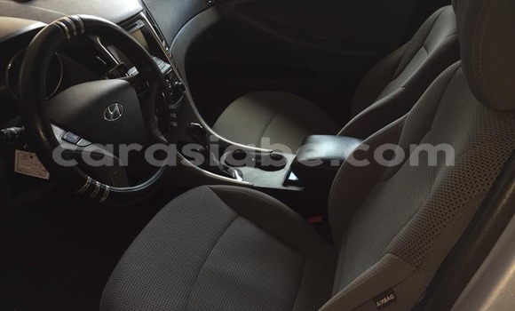 Acheter Occasion Voiture Hyundai Sonata Gris à Lomé, Togo Acheter Occasion Voiture Hyundai Sonata Gris à Lomé, Togo