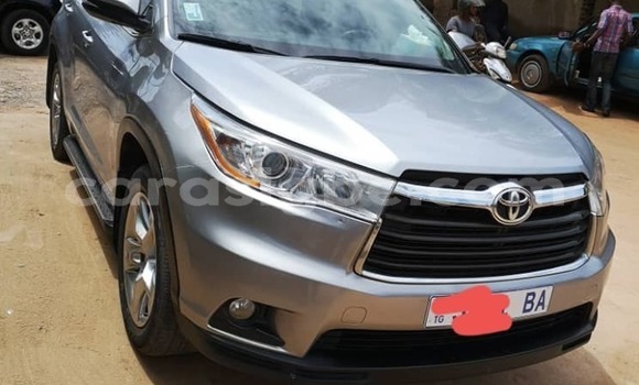 Buy Used Toyota Highlander Silver Car in Lome in Togo Buy Used Toyota Highlander Silver Car in Lome in Togo