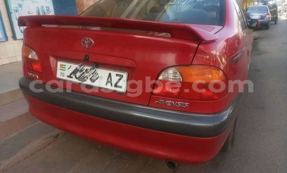 Acheter Occasion Voiture Toyota Avensis Rouge à Lomé, Togo Acheter Occasion Voiture Toyota Avensis Rouge à Lomé, Togo