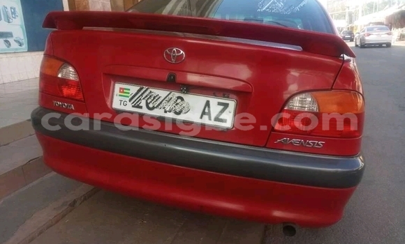 Acheter Occasion Voiture Toyota Avensis Rouge à Lomé, Togo Acheter Occasion Voiture Toyota Avensis Rouge à Lomé, Togo