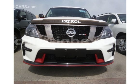 Buy Import Nissan Patrol White Car in Import - Dubai in Togo Buy Import Nissan Patrol White Car in Import - Dubai in Togo