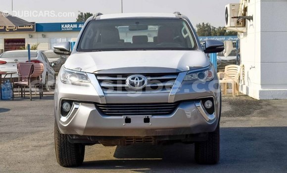 Acheter Import Voiture Toyota Fortuner Autre à Import - Dubai, Togo Acheter Import Voiture Toyota Fortuner Autre à Import - Dubai, Togo