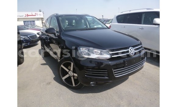 Acheter Import Voiture Volkswagen Touareg Noir à Import - Dubai, Togo