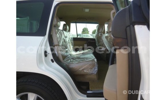 Buy Import Toyota Land Cruiser White Car in Import - Dubai in Togo Buy Import Toyota Land Cruiser White Car in Import - Dubai in Togo