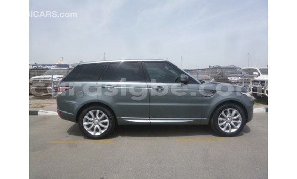 Acheter Import Voiture Land Rover Range Rover Vert à Import - Dubai, Togo Acheter Import Voiture Land Rover Range Rover Vert à Import - Dubai, Togo