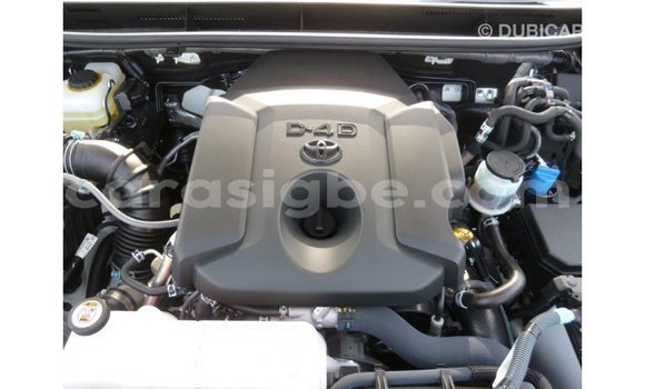 Acheter Import Voiture Toyota Prado Blanc à Import - Dubai, Togo Acheter Import Voiture Toyota Prado Blanc à Import - Dubai, Togo