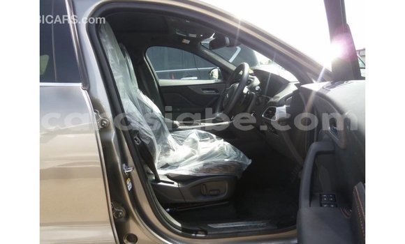 Acheter Import Voiture Jaguar F-Pace Autre à Import - Dubai, Togo Acheter Import Voiture Jaguar F-Pace Autre à Import - Dubai, Togo