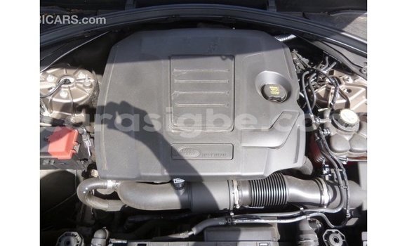 Acheter Import Voiture Land Rover Range Rover Marron à Import - Dubai, Togo Acheter Import Voiture Land Rover Range Rover Marron à Import - Dubai, Togo