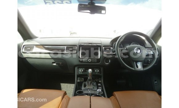 Buy Import Volkswagen Touareg Brown Car in Import - Dubai in Togo Buy Import Volkswagen Touareg Brown Car in Import - Dubai in Togo