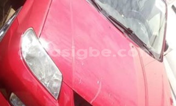 Acheter Occasion Voiture Mazda 323 Rouge à Lomé, Togo Acheter Occasion Voiture Mazda 323 Rouge à Lomé, Togo