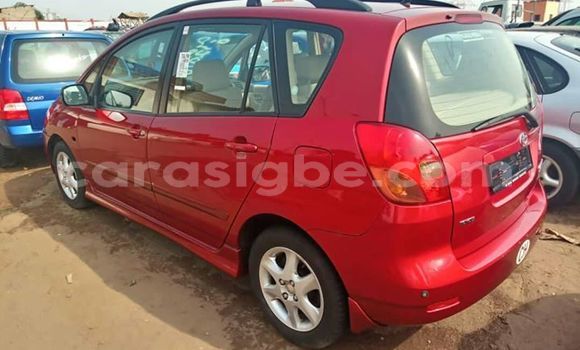 Acheter Occasion Voiture Toyota Corolla Verso Rouge à Lomé, Togo Acheter Occasion Voiture Toyota Corolla Verso Rouge à Lomé, Togo
