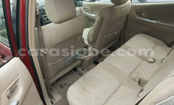 Acheter Occasion Voiture Toyota Corolla Verso Rouge à Lomé, Togo Acheter Occasion Voiture Toyota Corolla Verso Rouge à Lomé, Togo