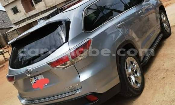 Acheter Occasion Voiture Toyota Highlander Gris à Lomé, Togo Acheter Occasion Voiture Toyota Highlander Gris à Lomé, Togo