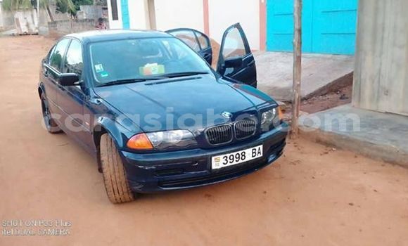 Buy Used BMW 3–Series Blue Car in Lome in Togo Buy Used BMW 3–Series Blue Car in Lome in Togo