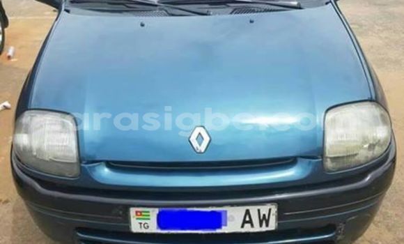 Buy Used Renault Clio Blue Car in Lome in Togo Buy Used Renault Clio Blue Car in Lome in Togo