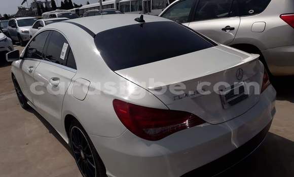 Acheter Occasion Voiture Mercedes‒Benz CLA-klasse Blanc à Lomé, Togo Acheter Occasion Voiture Mercedes‒Benz CLA-klasse Blanc à Lomé, Togo